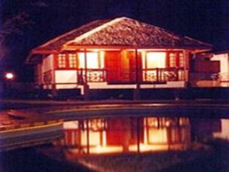 Duta Sands Beach Resort Kuantan Extérieur photo